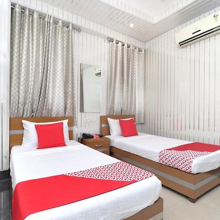 Hotel O Le Bon Ton Ludhiana Exterior photo