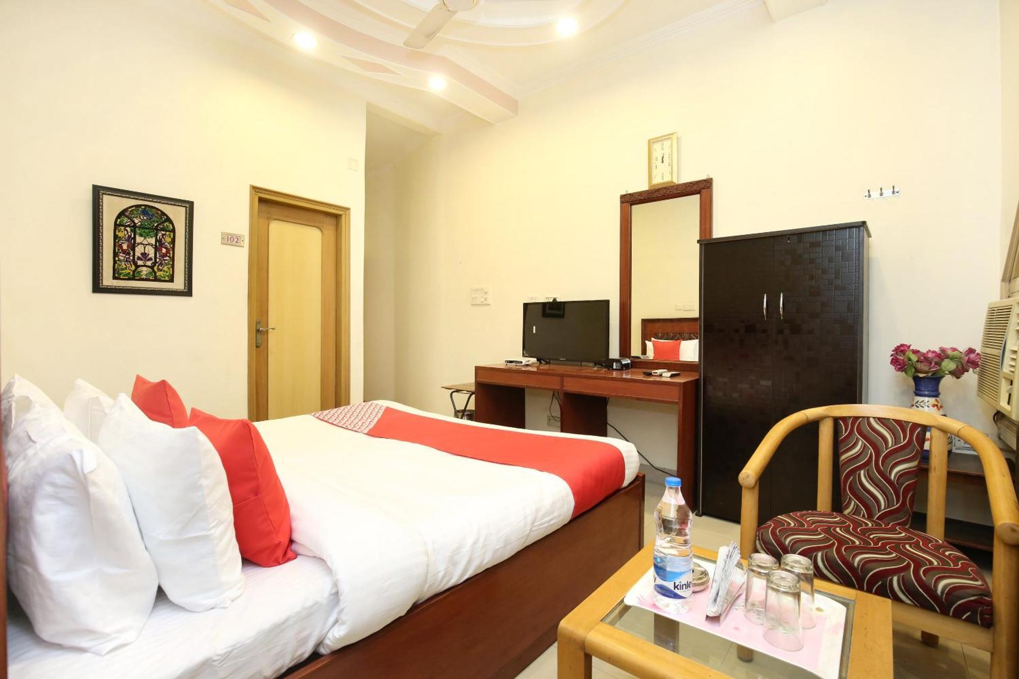 Hotel O Le Bon Ton Ludhiana Exterior photo