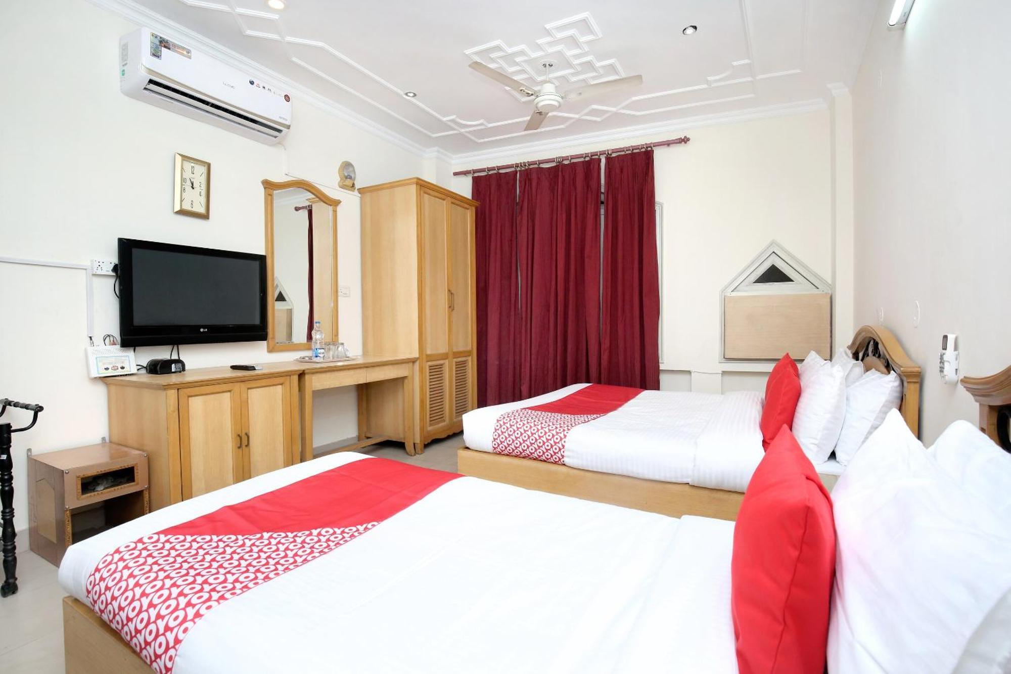 Hotel O Le Bon Ton Ludhiana Exterior photo
