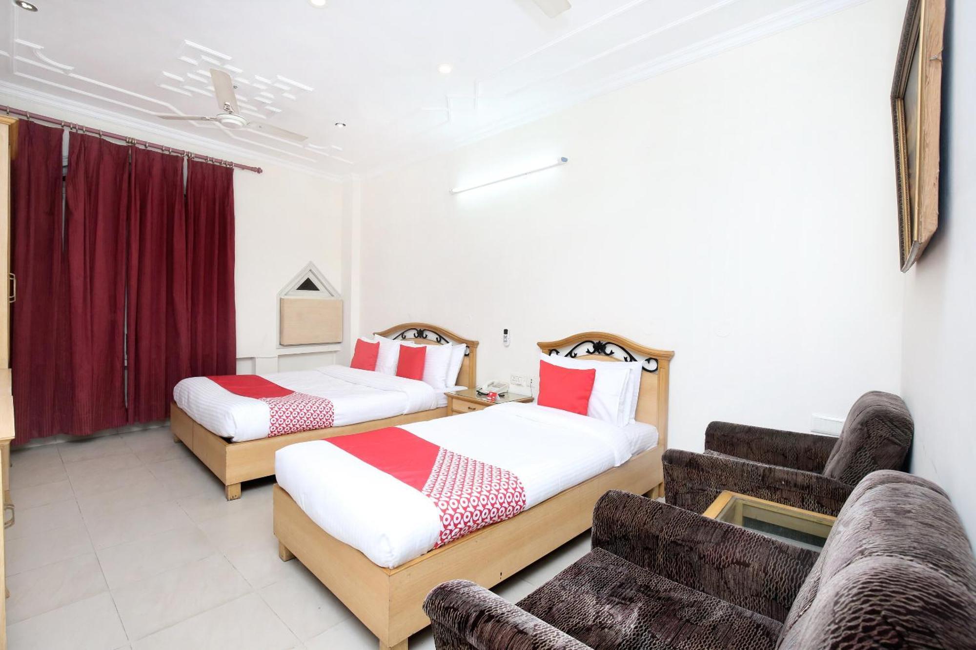 Hotel O Le Bon Ton Ludhiana Exterior photo